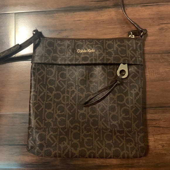 ca 57151 calvin klein